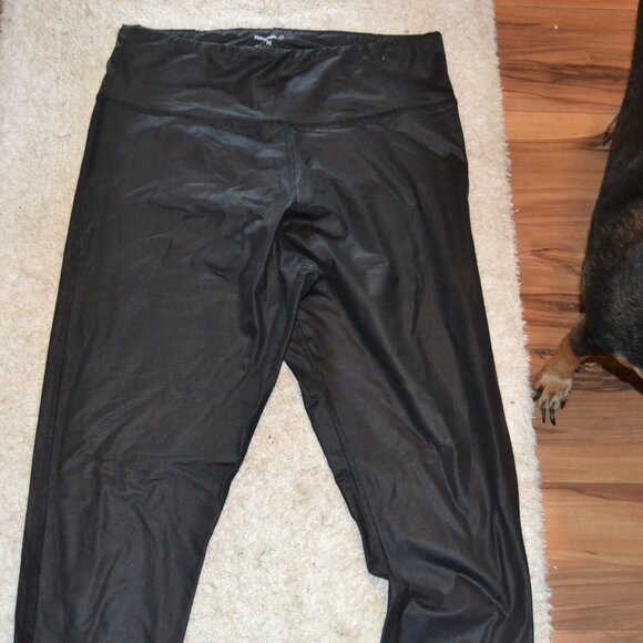 Reebok Pants - Shiny Reebok Leggings Size M